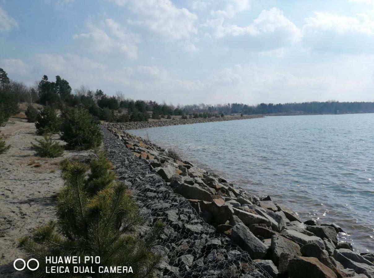 Helenes Ferienwohnung auf dem Bauernhof - Lausitzer Seenland Lauta Exterior foto